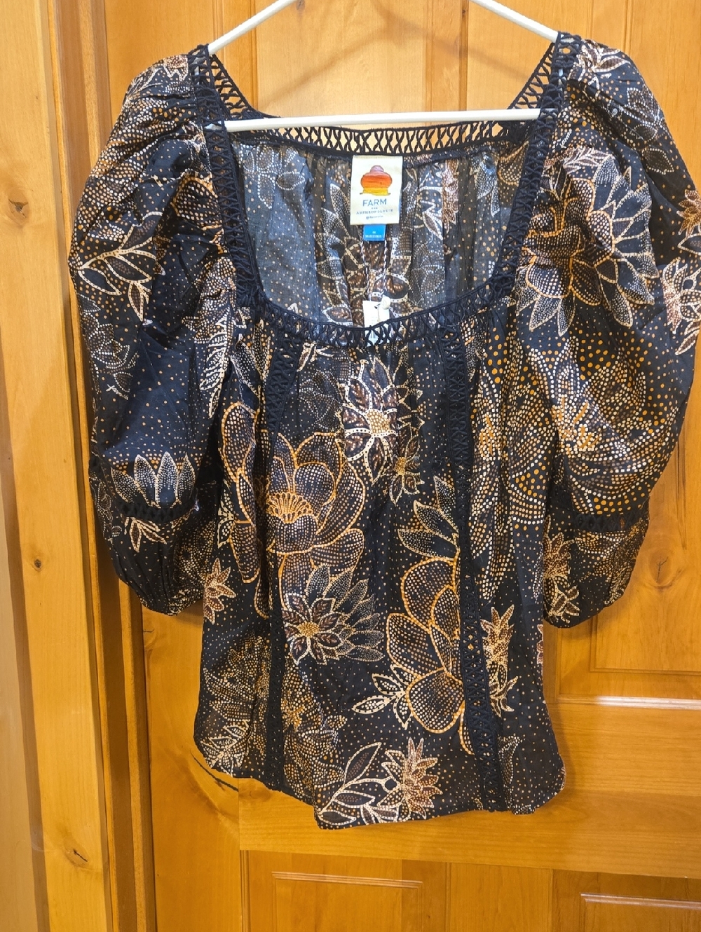 FARM Rio Lace Inset Peasant Black with Copper Floral Print and Puff Sleeves - Picture 5 of 8